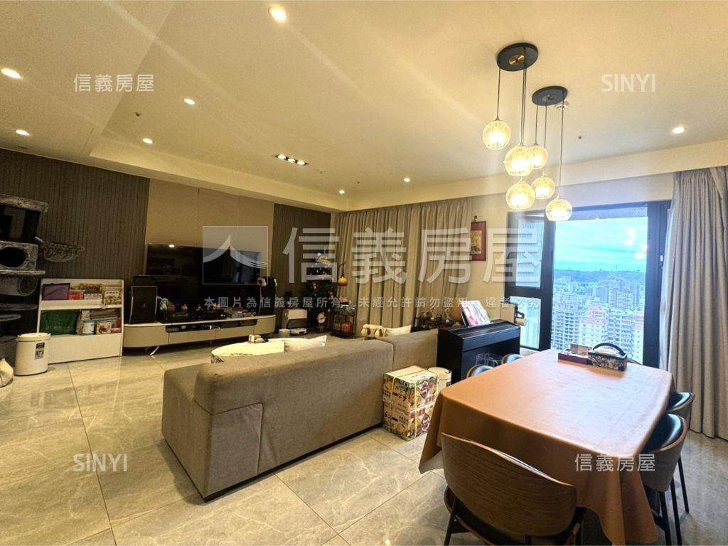 富都新庄尊爵三房雙車位房屋室內格局與周邊環境