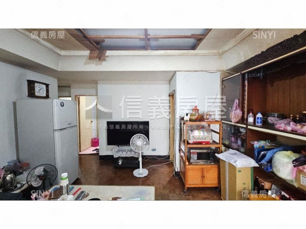 買一間近未來捷運宅邸房屋室內格局與周邊環境