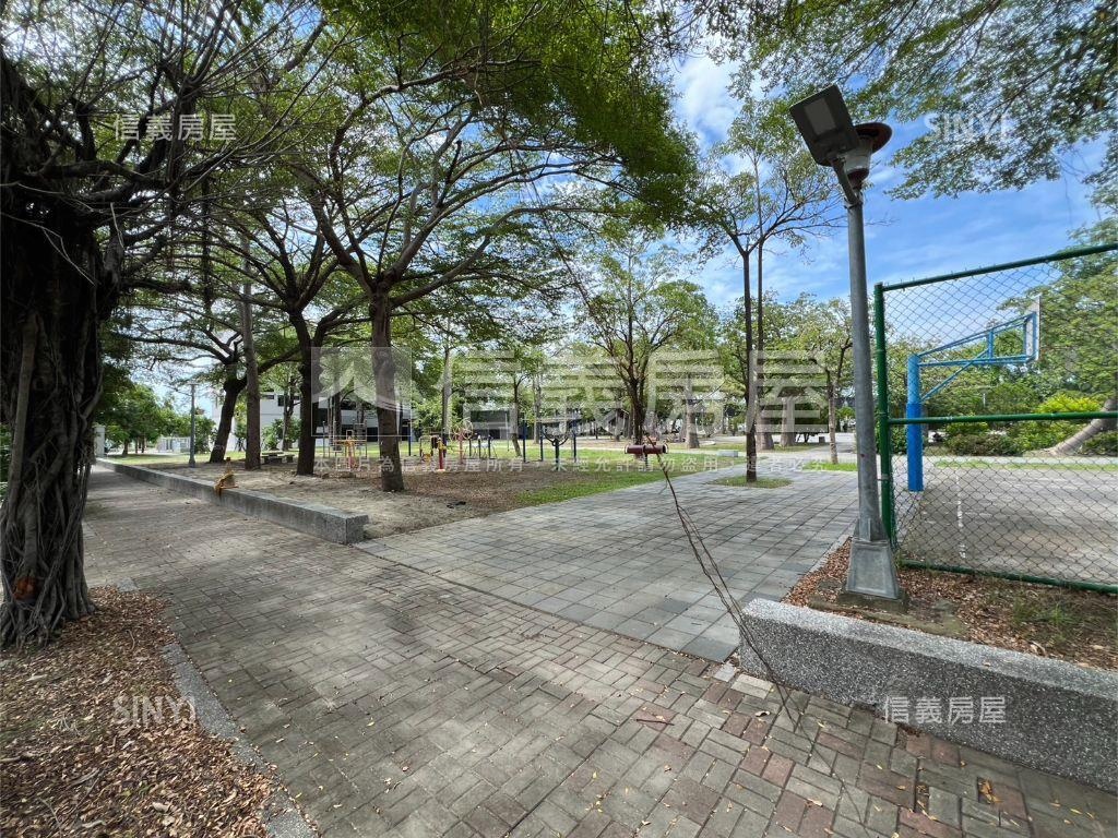 安平公園首排方正美地－１房屋室內格局與周邊環境