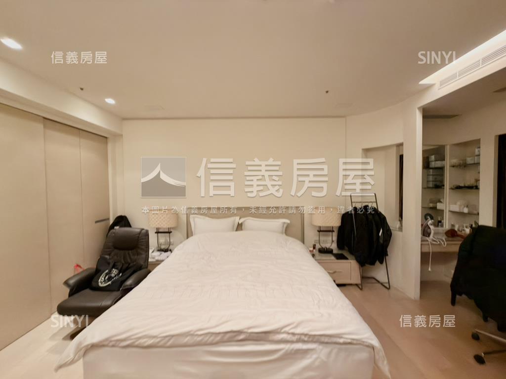 琉璃典藏四房｜三車位房屋室內格局與周邊環境