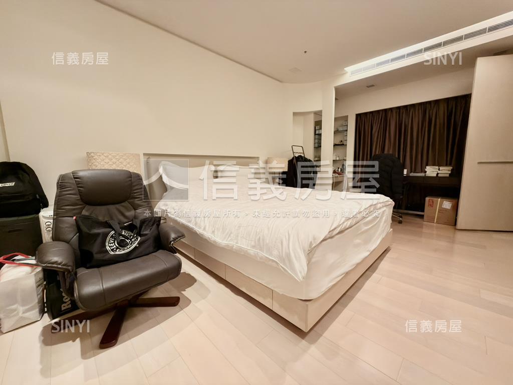 琉璃典藏四房｜三車位房屋室內格局與周邊環境