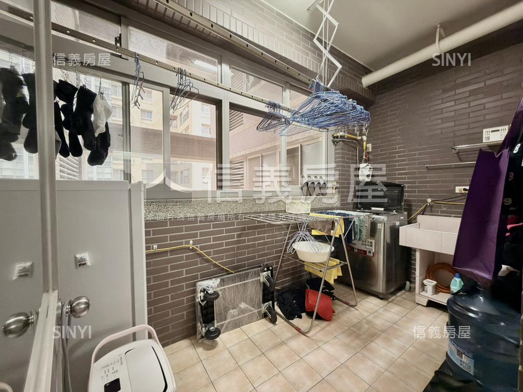 琉璃典藏四房｜三車位房屋室內格局與周邊環境