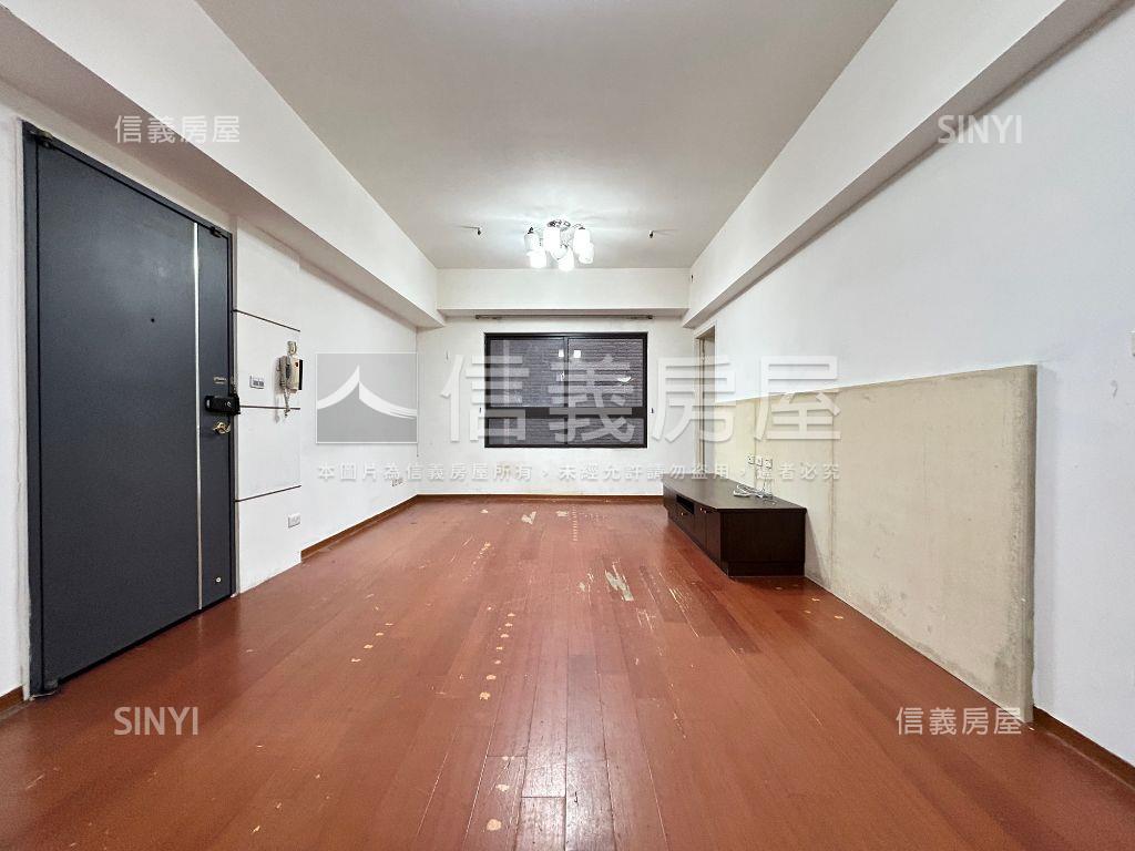 鄉林凱撒２房有車位房屋室內格局與周邊環境