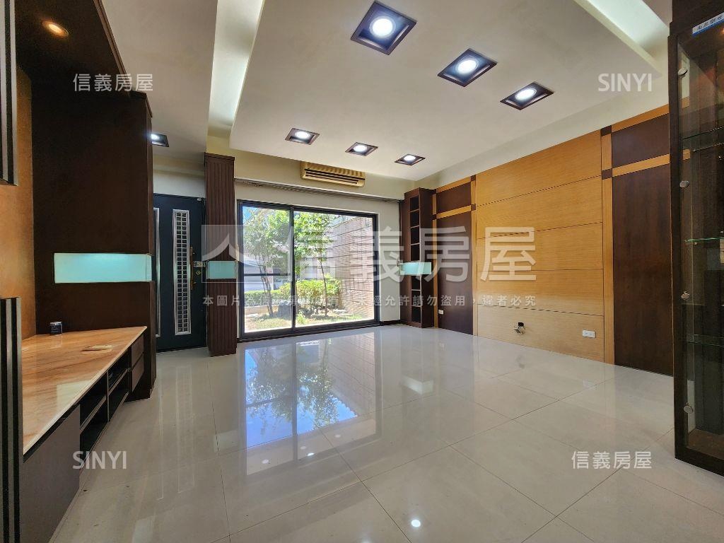 好市多商圈稀有車庫透天房屋室內格局與周邊環境
