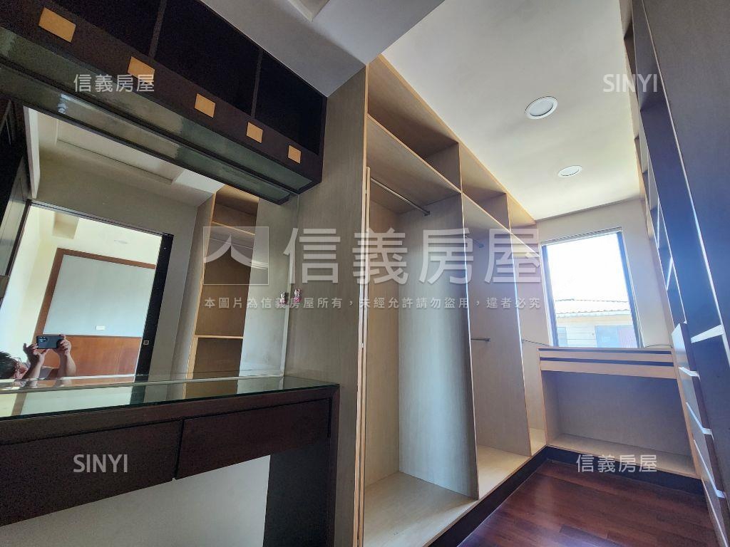 好市多商圈稀有車庫透天房屋室內格局與周邊環境