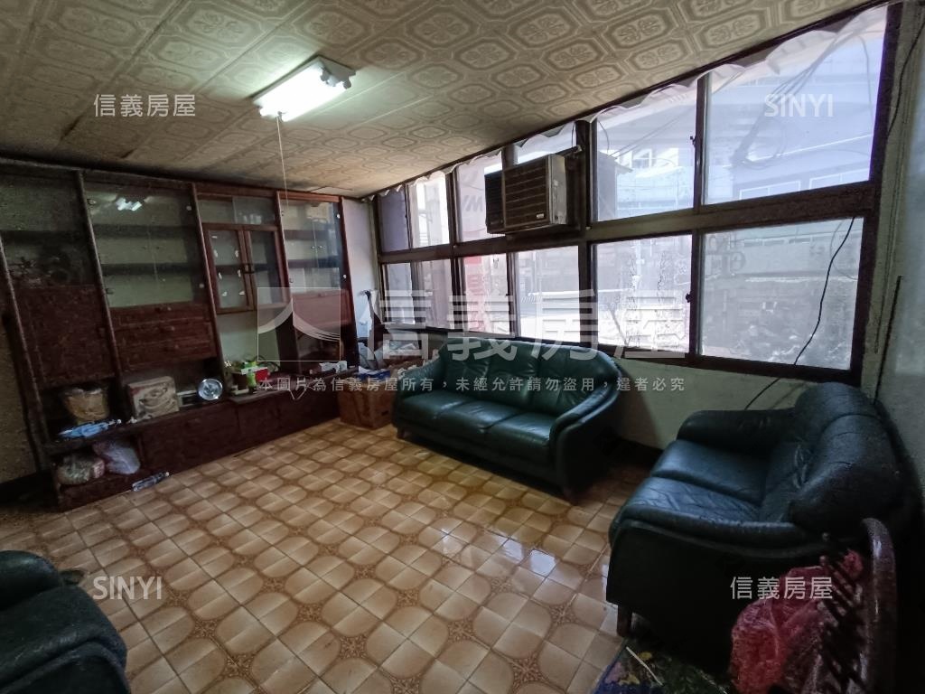 正八德路四段公寓１＋２樓房屋室內格局與周邊環境