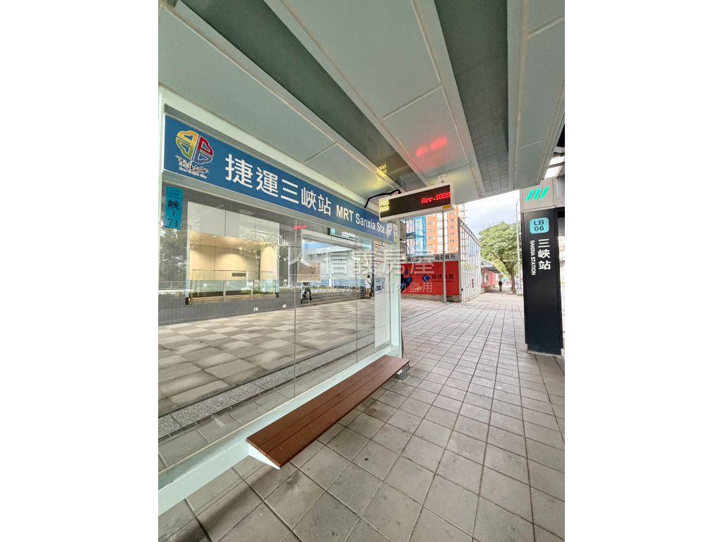 康橋水花園方正採光３房房屋室內格局與周邊環境