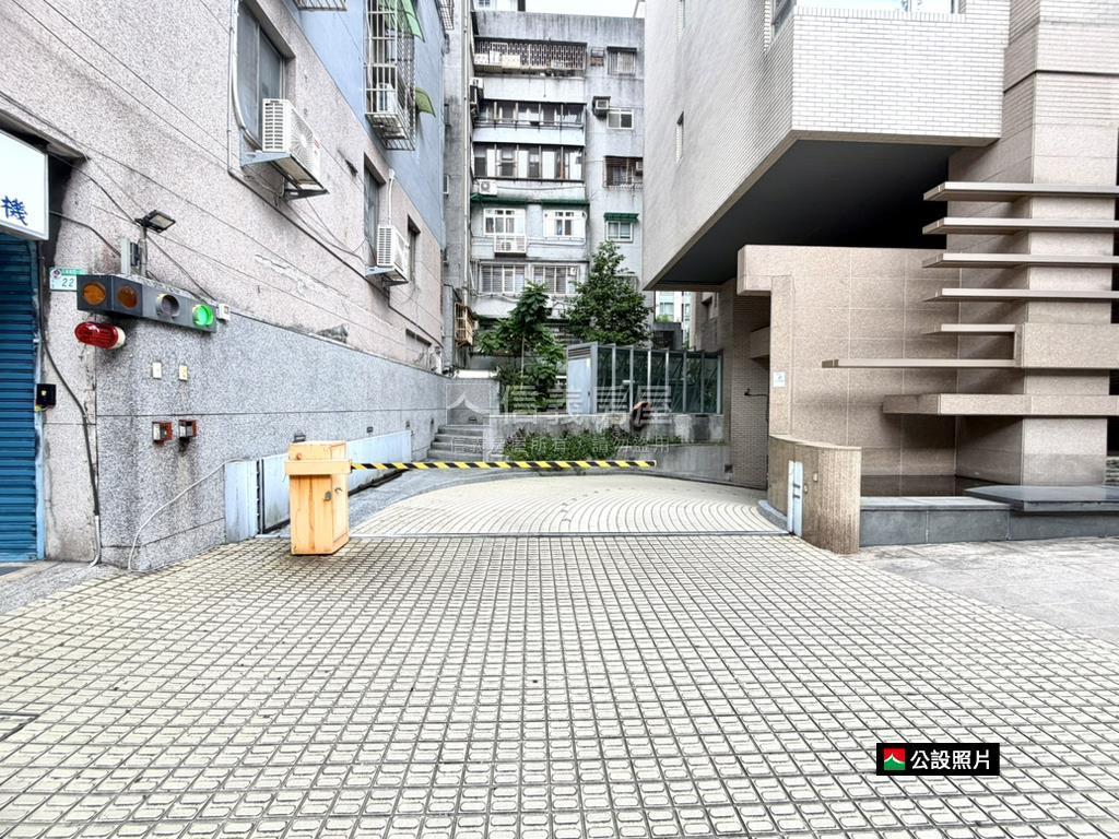 一品花園★好停平面大車位房屋室內格局與周邊環境