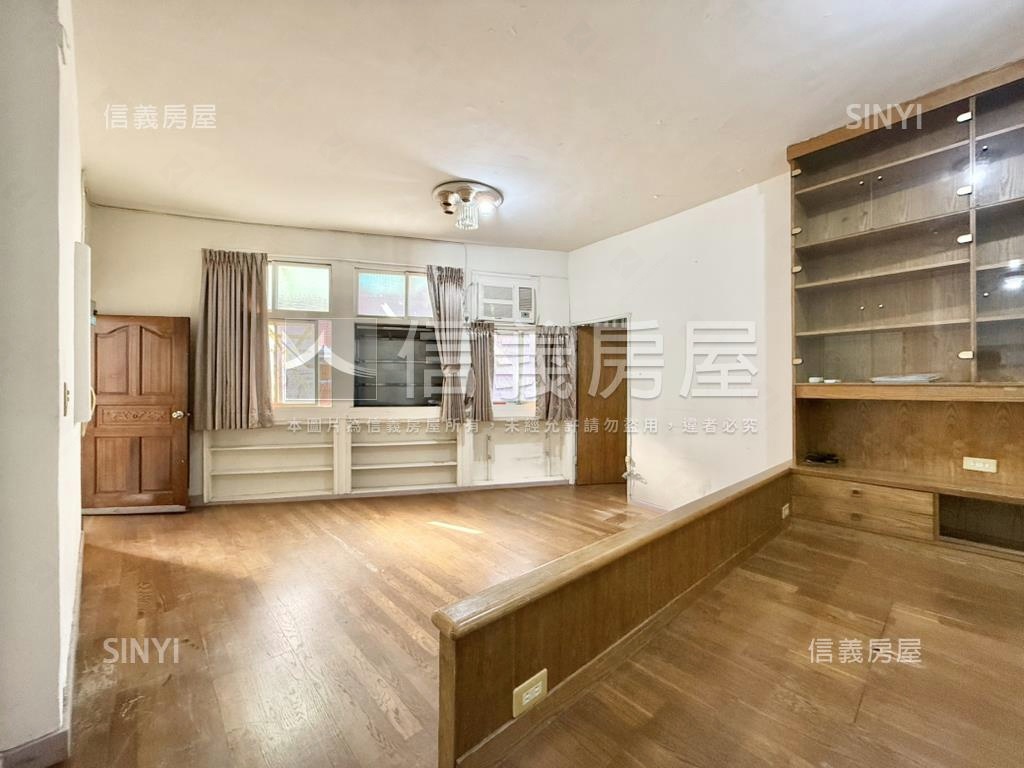 台北市邊間免爬高三樓房屋室內格局與周邊環境