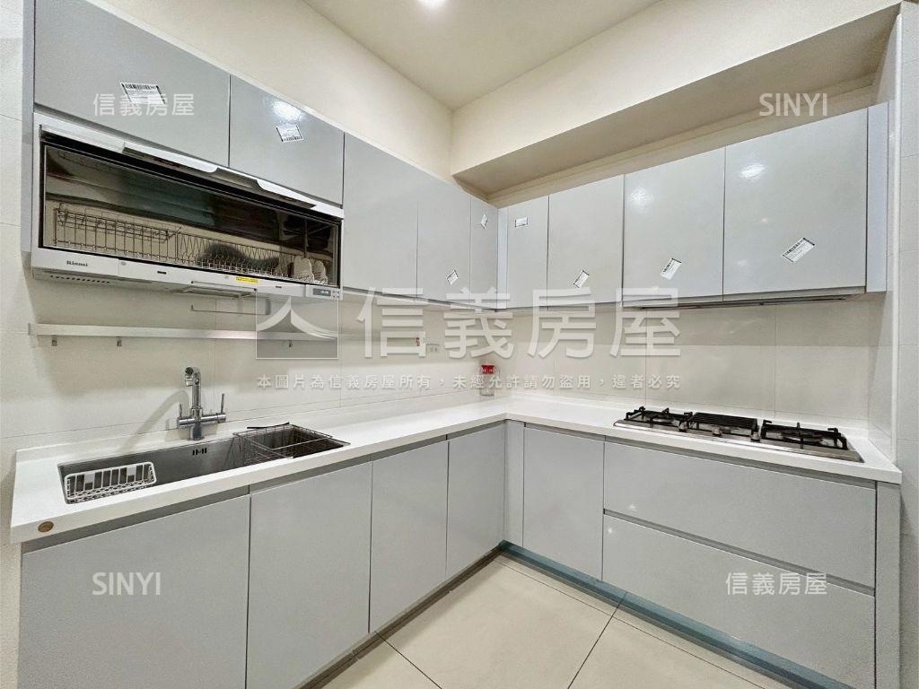 夢想好時光四房連號雙車位房屋室內格局與周邊環境