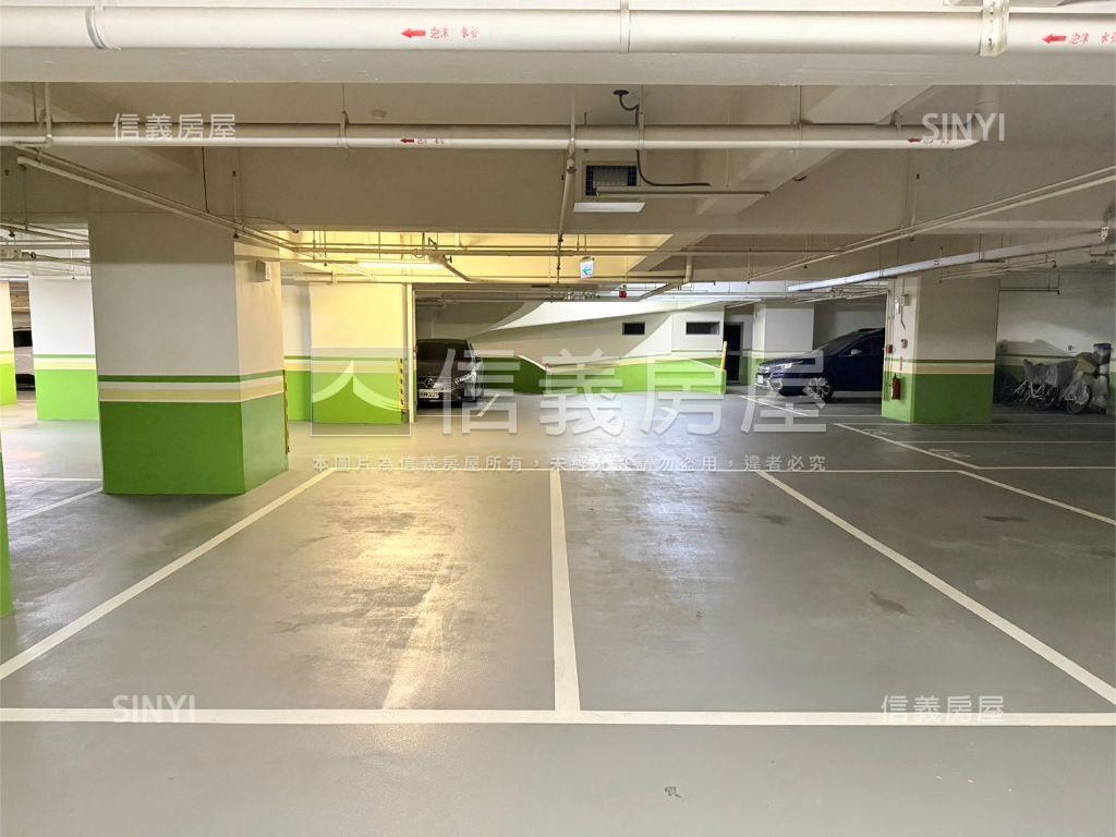 夢想好時光四房連號雙車位房屋室內格局與周邊環境