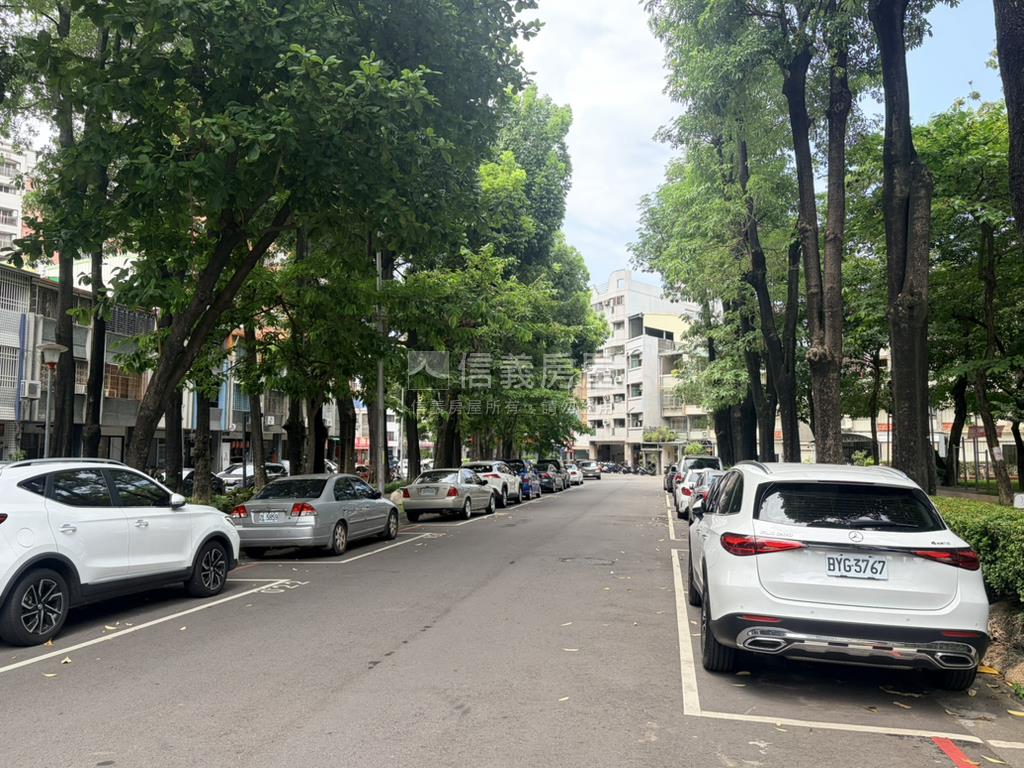 單純套房一層不超過７戶房屋室內格局與周邊環境