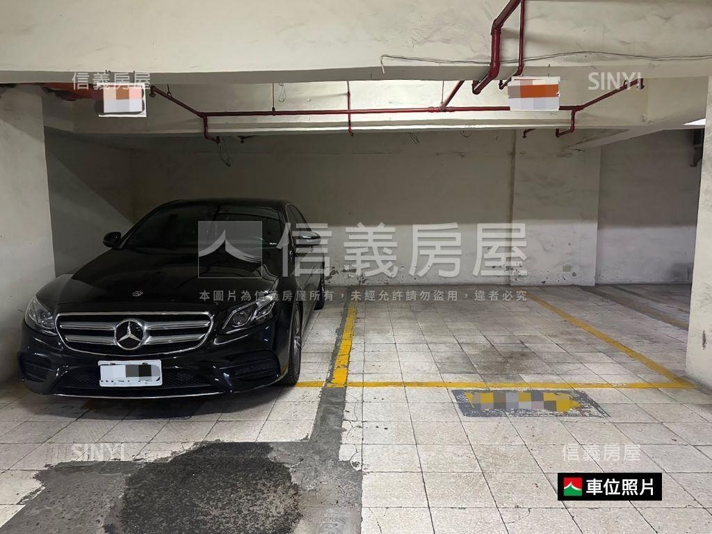 正南京東路崇偉三房車位房屋室內格局與周邊環境