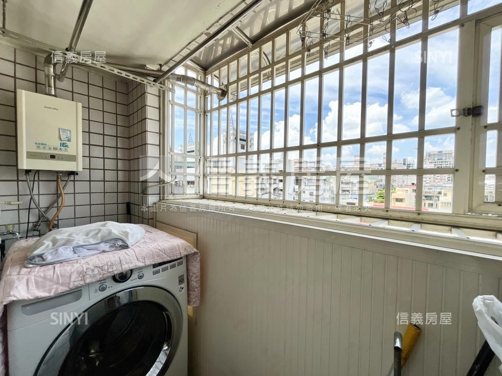 近文心路４房樓中樓＋平車房屋室內格局與周邊環境