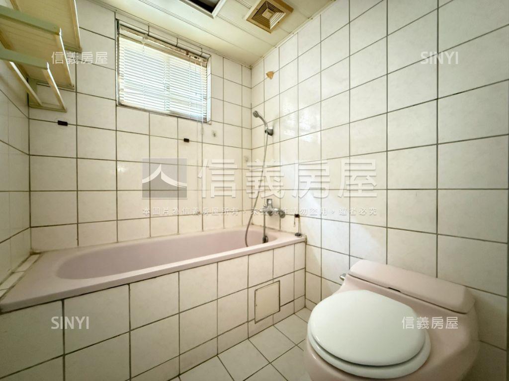 復新建設大三房附休旅車位房屋室內格局與周邊環境