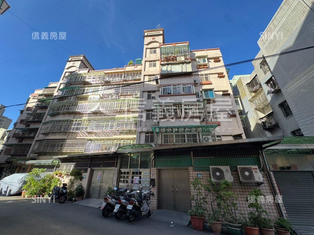 南山路８１巷四房坡平車位房屋室內格局與周邊環境