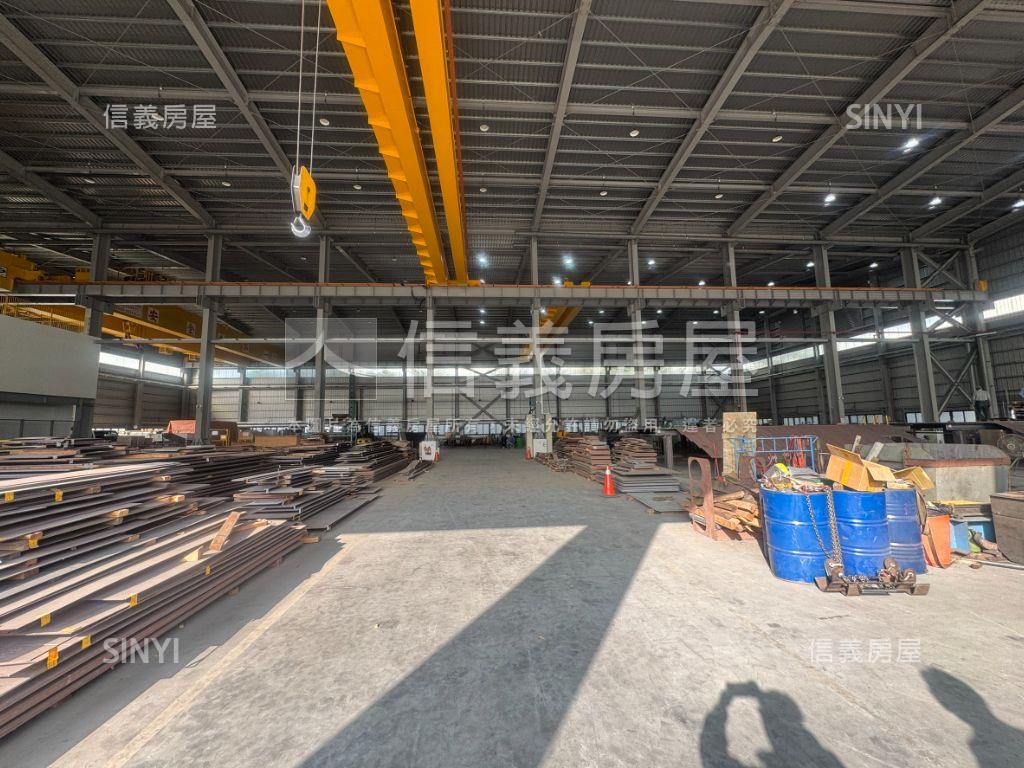 和發園區三角窗千坪鋼骨廠房屋室內格局與周邊環境