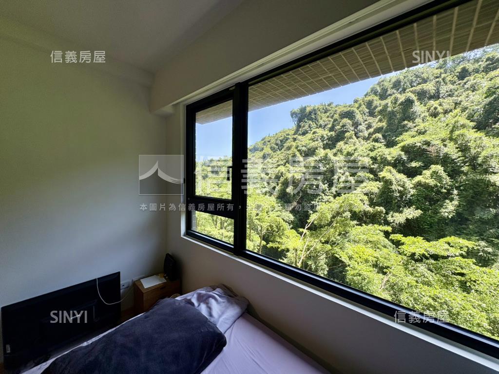 星野沐月山景２房車位房屋室內格局與周邊環境