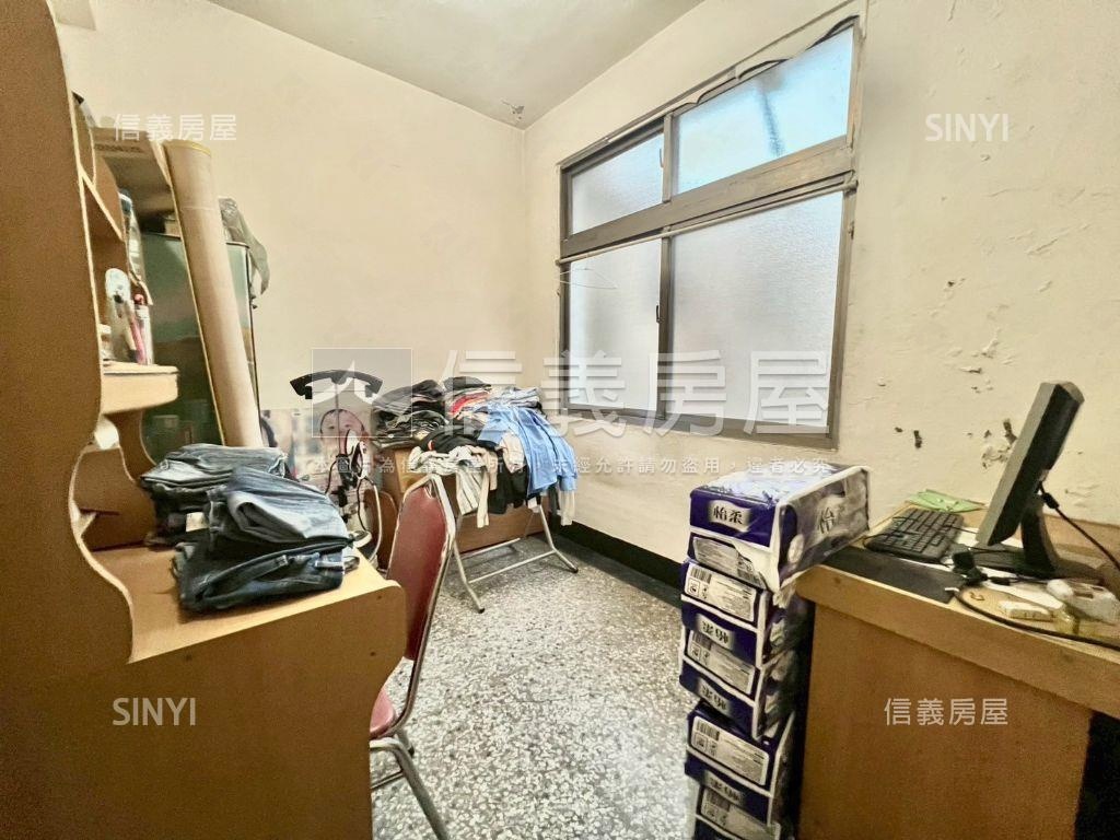 降價通知門前方便停車透天房屋室內格局與周邊環境