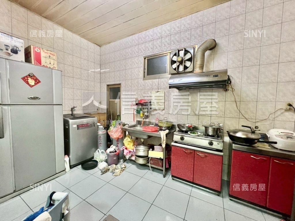 降價通知門前方便停車透天房屋室內格局與周邊環境