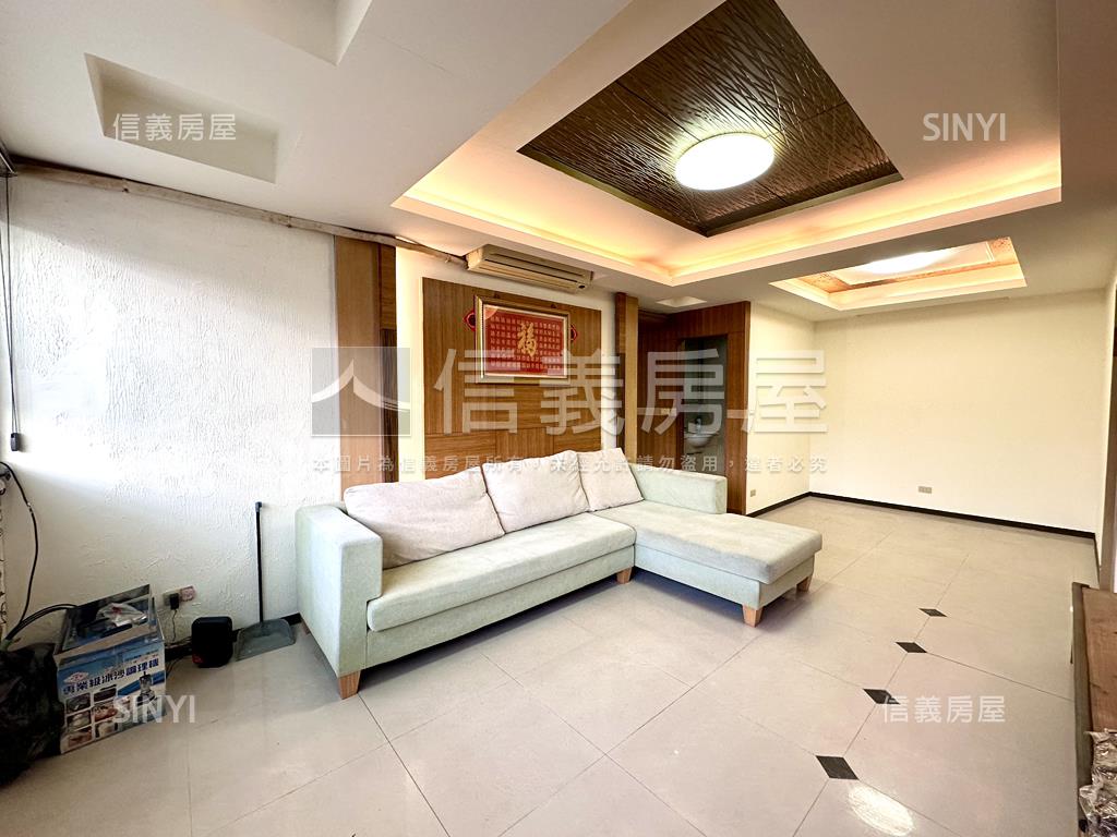 民族路頂樓美景大空間房屋室內格局與周邊環境