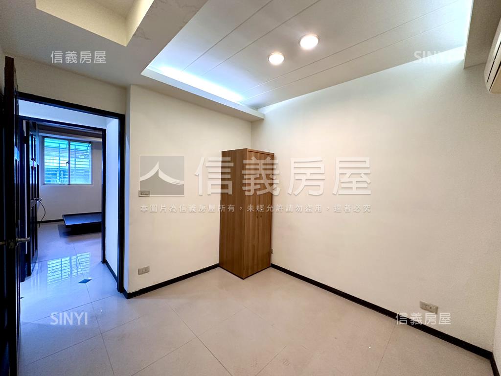 民族路頂樓美景大空間房屋室內格局與周邊環境