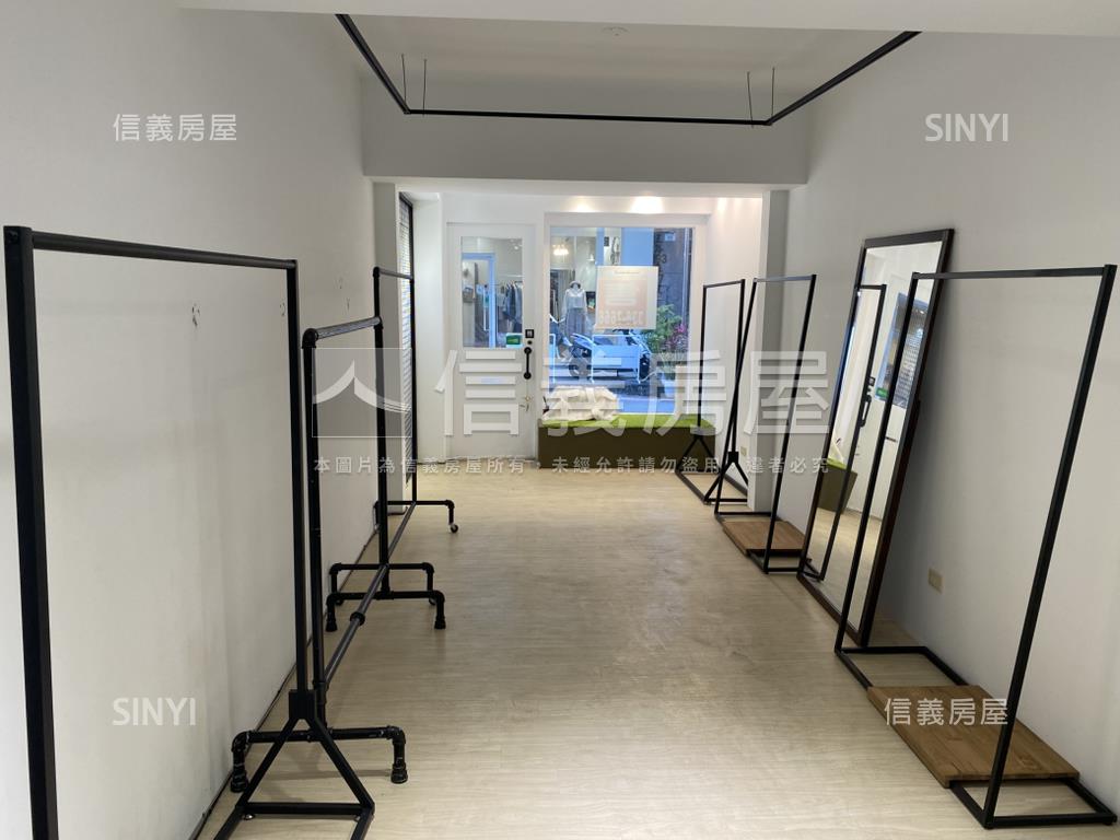 前鎮林森路雙店面王房屋室內格局與周邊環境