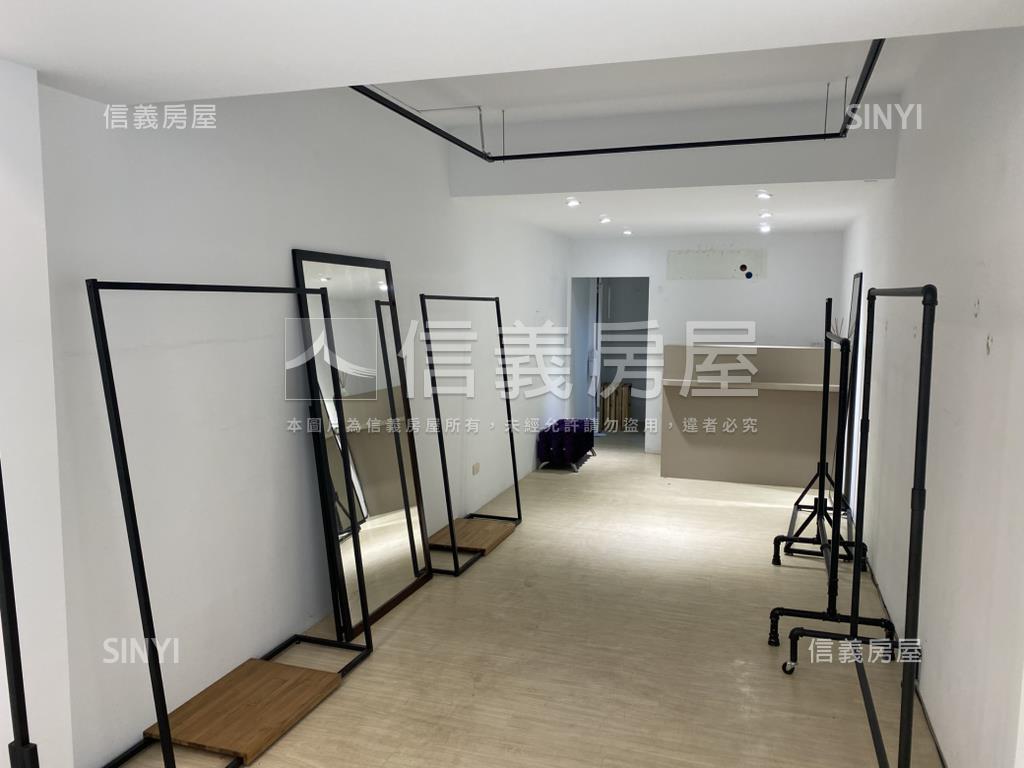 前鎮林森路雙店面王房屋室內格局與周邊環境
