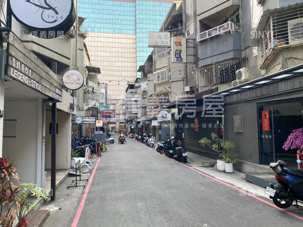 前鎮林森路雙店面王房屋室內格局與周邊環境