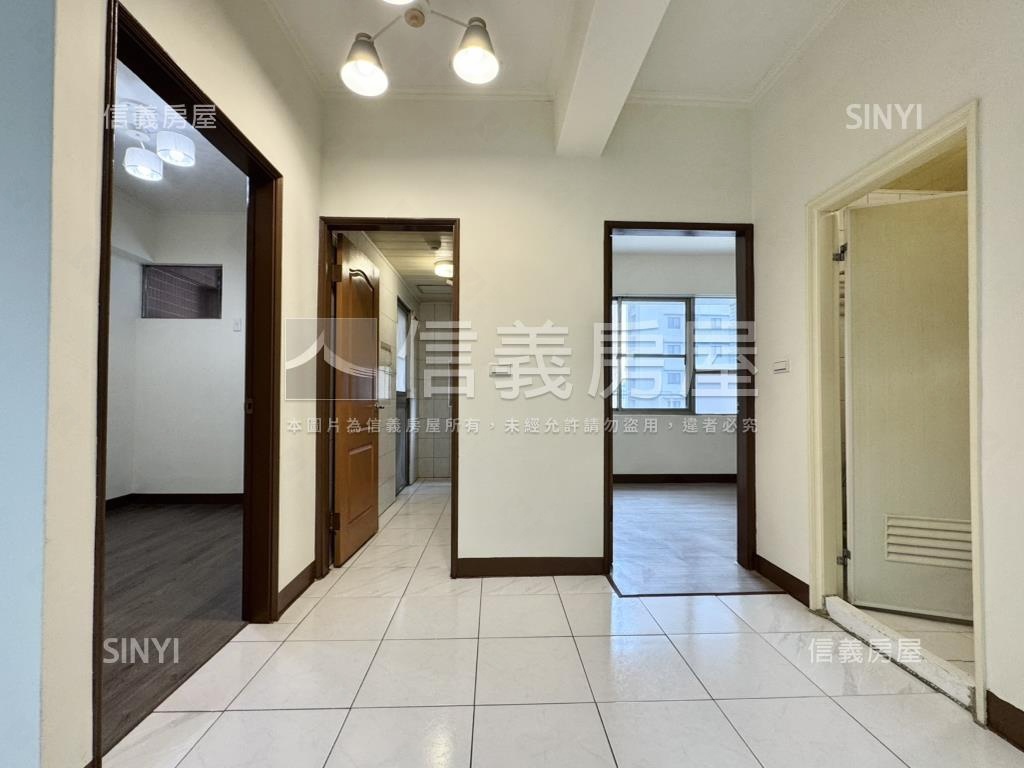 高鐵特區．溫馨三房房屋室內格局與周邊環境