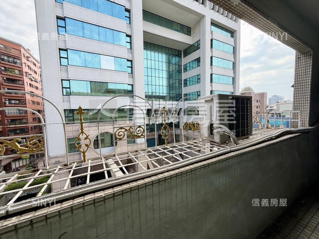 玫瑰廣場亮美大五房房屋室內格局與周邊環境