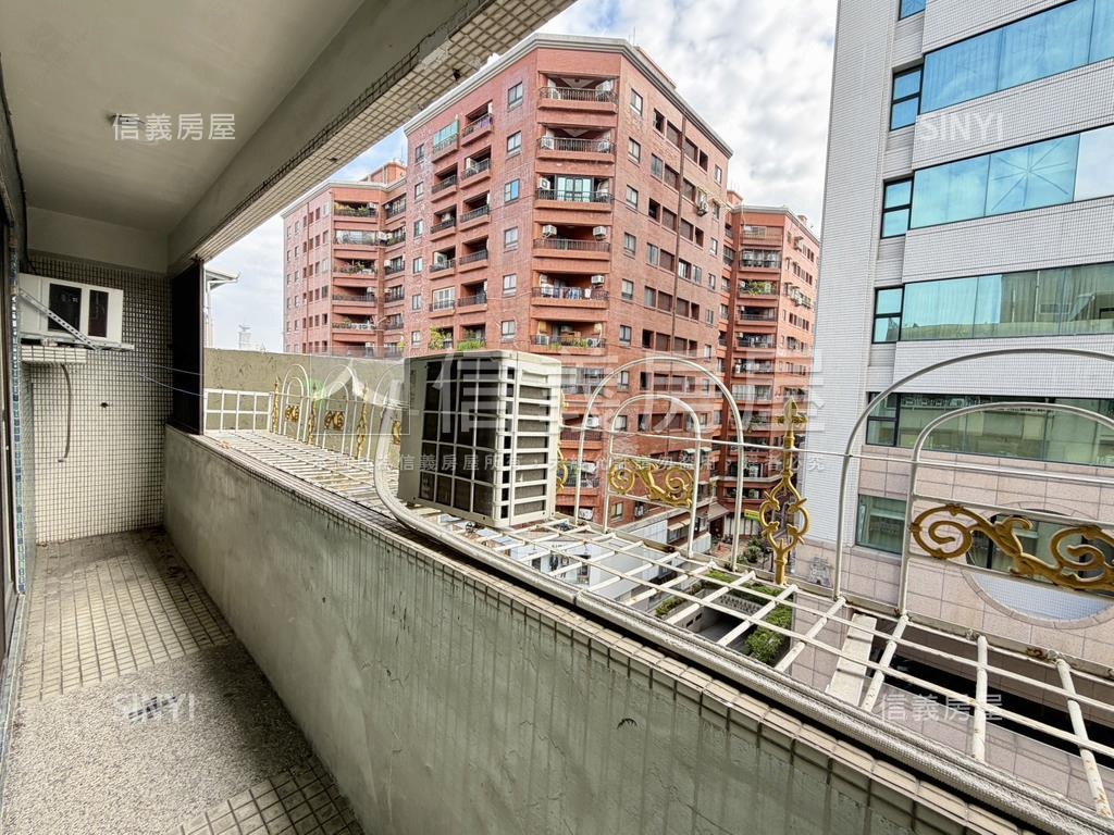 玫瑰廣場亮美大五房房屋室內格局與周邊環境