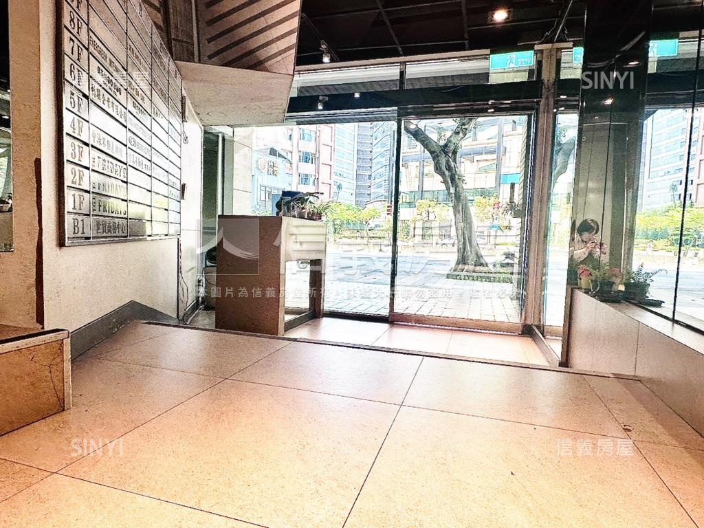 世貿１０１商圈整層辦公房屋室內格局與周邊環境