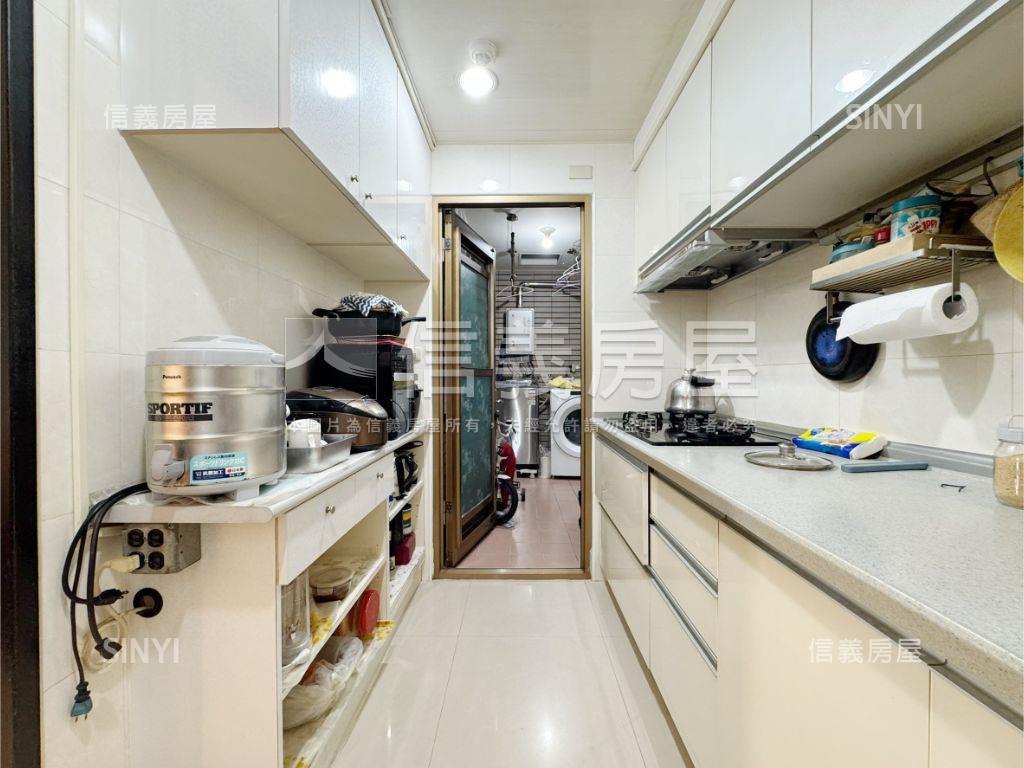 專任★畢卡索藝境四房車位房屋室內格局與周邊環境