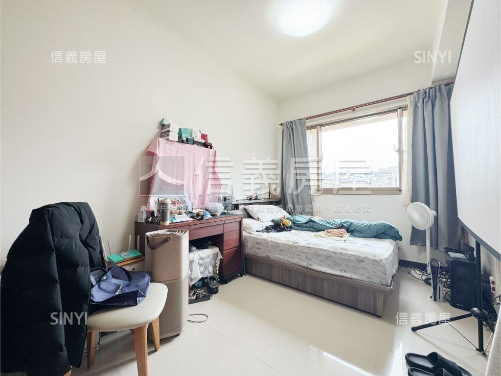 專任★畢卡索藝境四房車位房屋室內格局與周邊環境