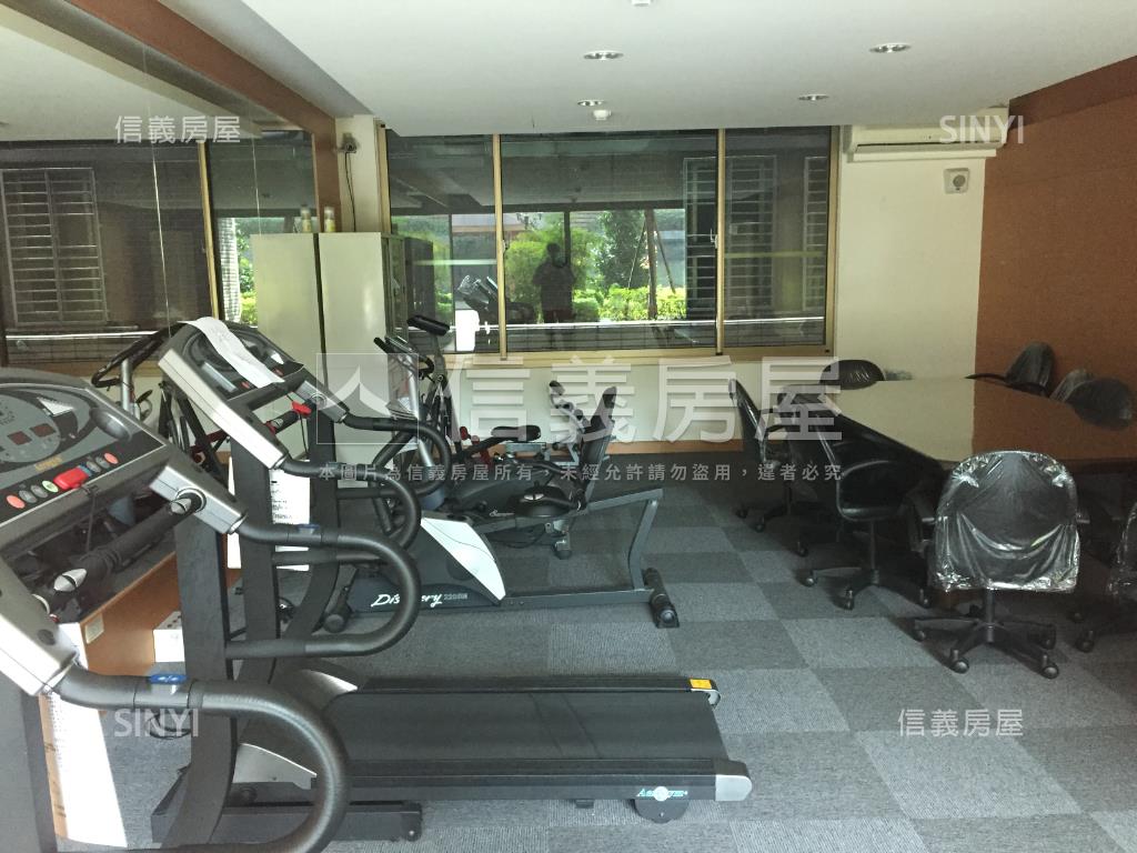 專任★畢卡索藝境四房車位房屋室內格局與周邊環境