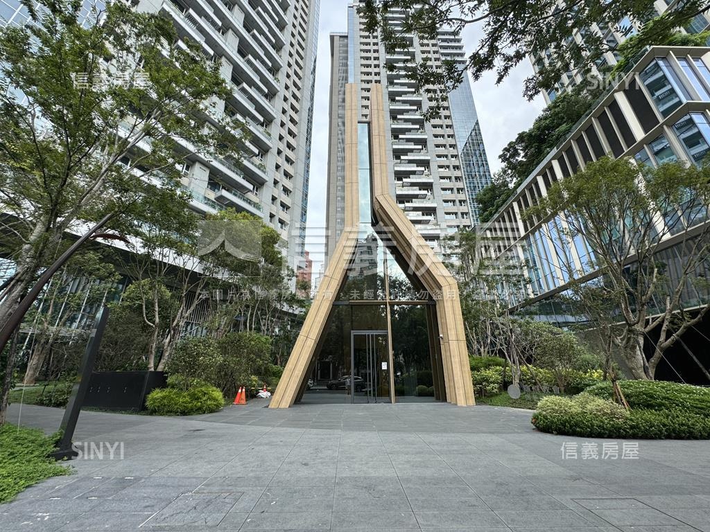 近勤美大面寬優質店面房屋室內格局與周邊環境