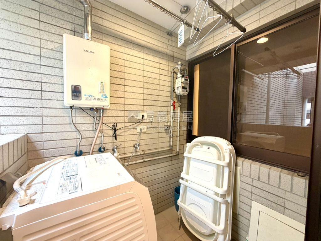 【家傳】亞東電梯兩房車位房屋室內格局與周邊環境