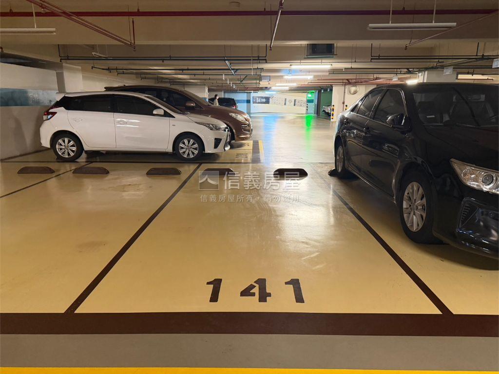 【家傳】亞東電梯兩房車位房屋室內格局與周邊環境