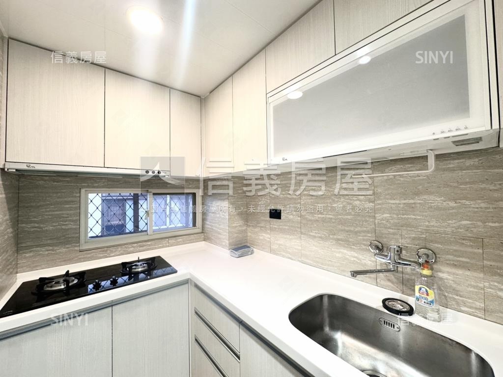 長安裝潢電梯兩房房屋室內格局與周邊環境