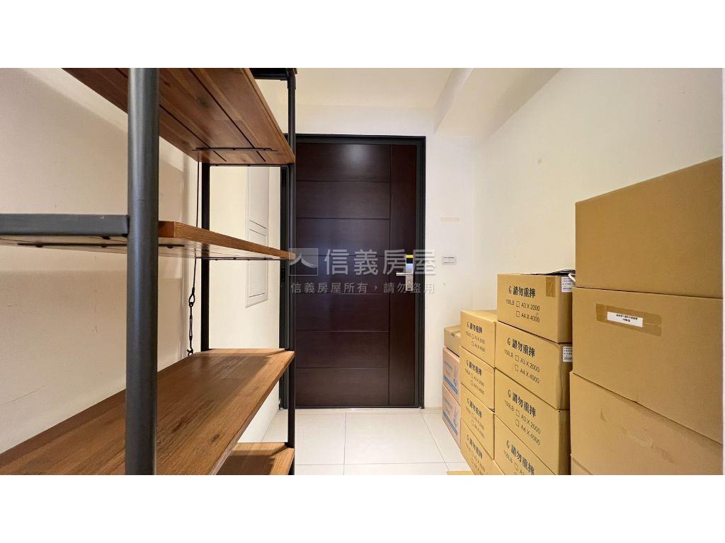 詠萃翰墨飄香兩房車位房屋室內格局與周邊環境