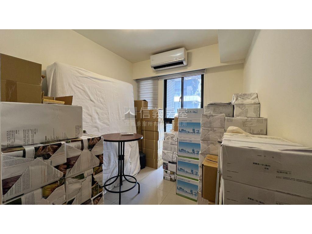詠萃翰墨飄香兩房車位房屋室內格局與周邊環境