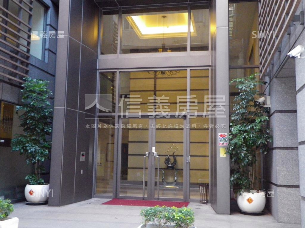 桂林苑舒適裝潢大空間房屋室內格局與周邊環境