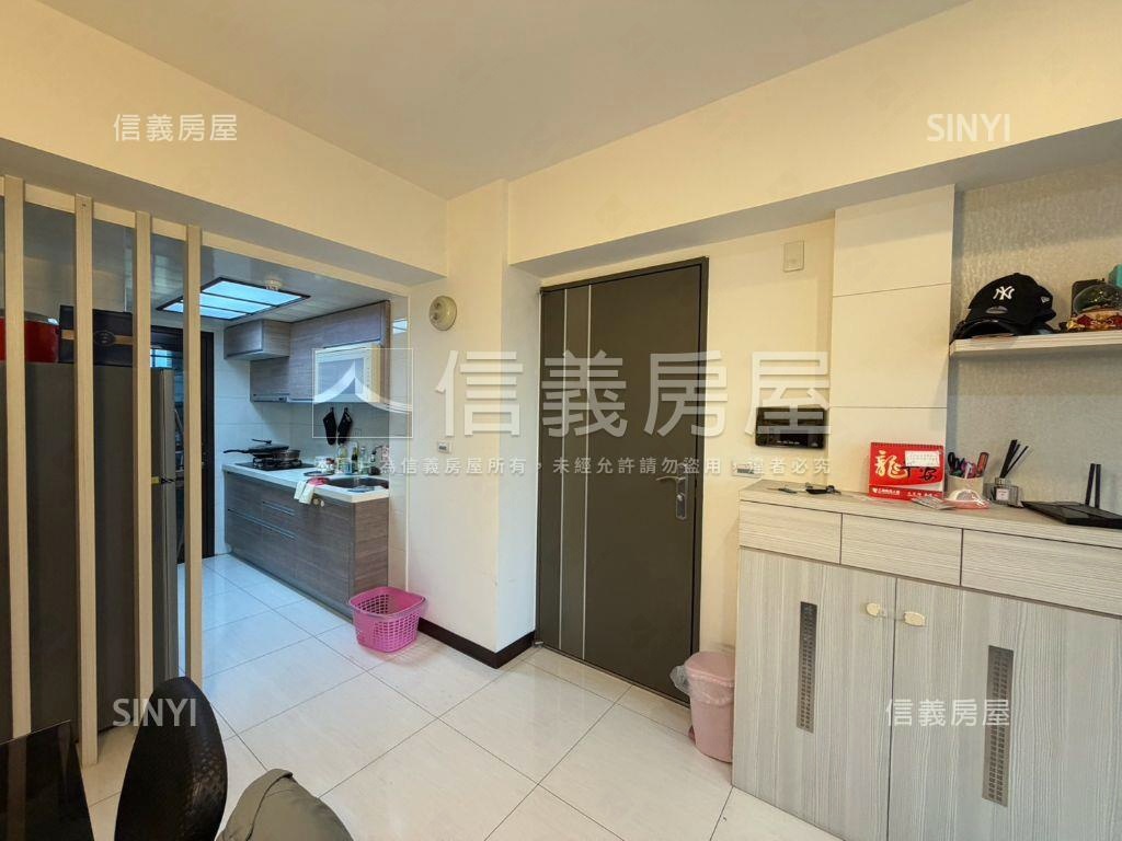 靜謐築巢南勢２房車位房屋室內格局與周邊環境