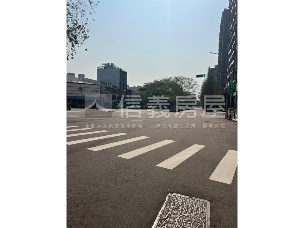 即將交屋＊達麗冶翠次頂樓房屋室內格局與周邊環境