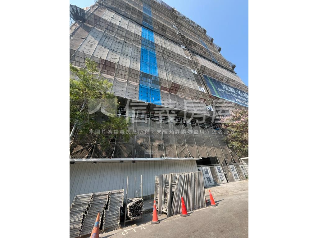 即將交屋＊達麗冶翠次頂樓房屋室內格局與周邊環境