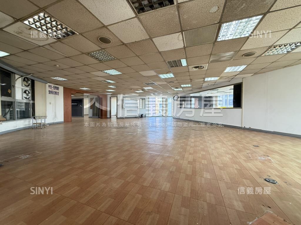 匯豐財經面園道商辦附平車房屋室內格局與周邊環境