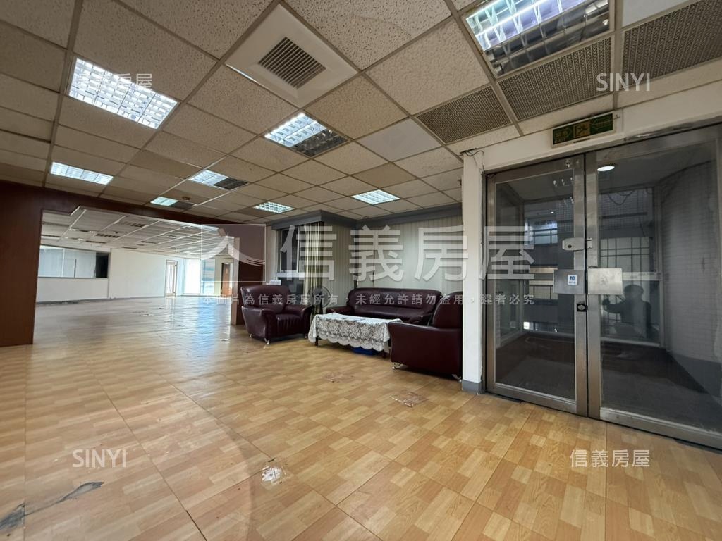 匯豐財經面園道商辦附平車房屋室內格局與周邊環境
