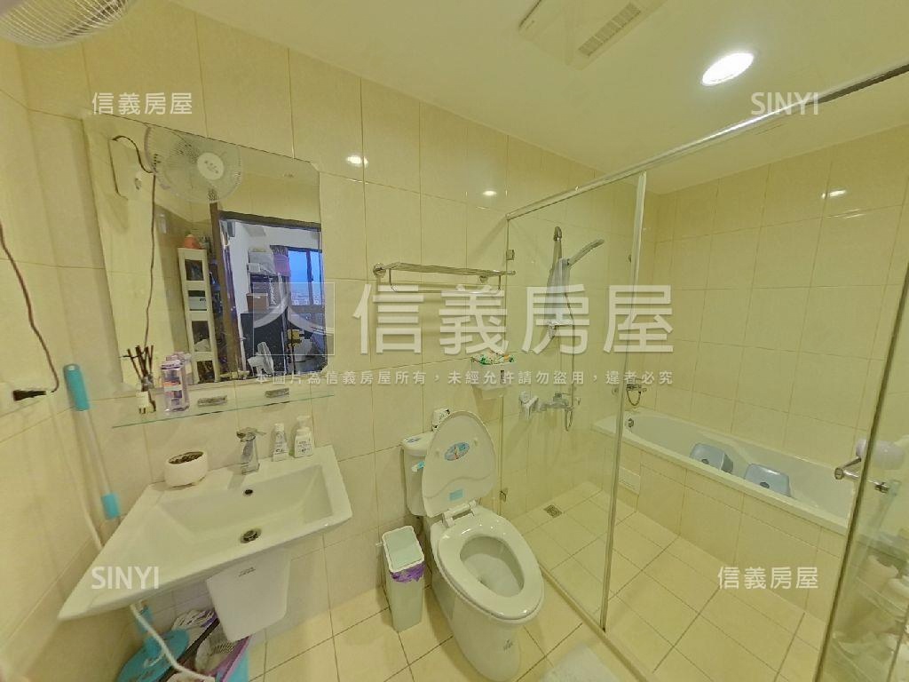 專任心巢景觀三房平面車位房屋室內格局與周邊環境