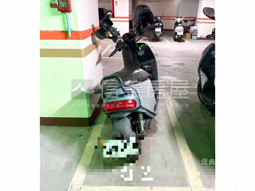 專任心巢景觀三房平面車位房屋室內格局與周邊環境